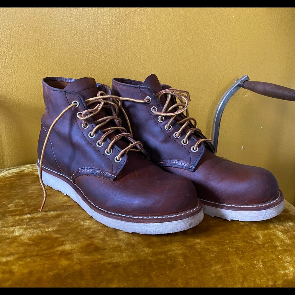 Round toe Red wing boots